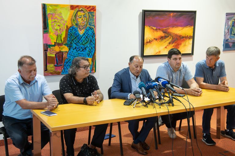 novinarska-konferenca, romska-problematika, pišk