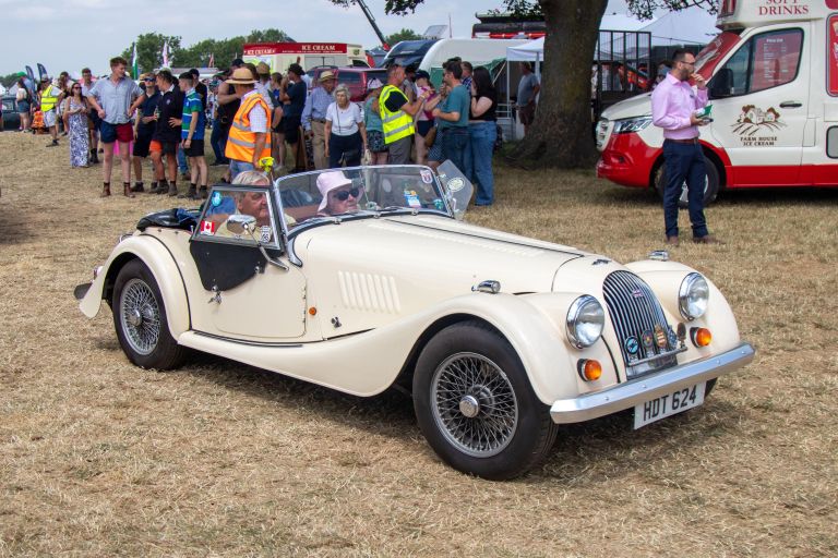 morgan 4/4, Velika Britanija, avtomobil