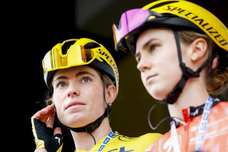 ženski tour.jpg