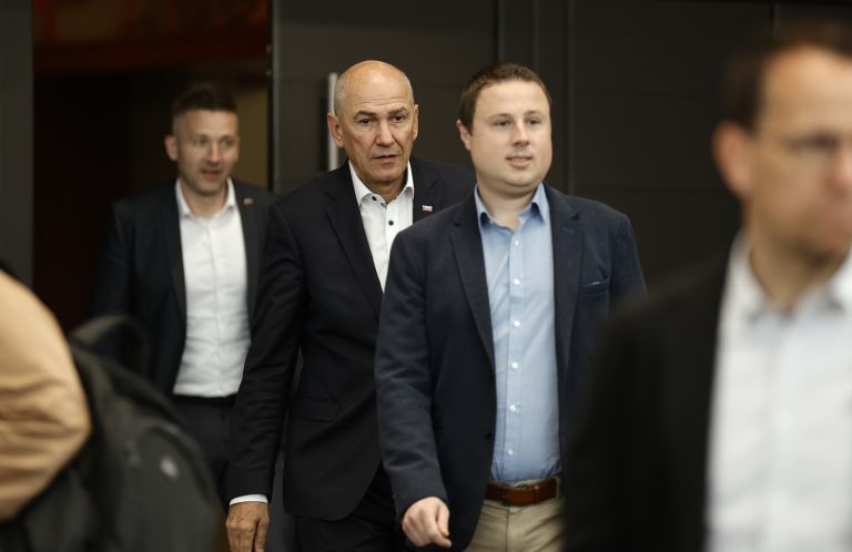 jansa mahnic dz bobo.JPG