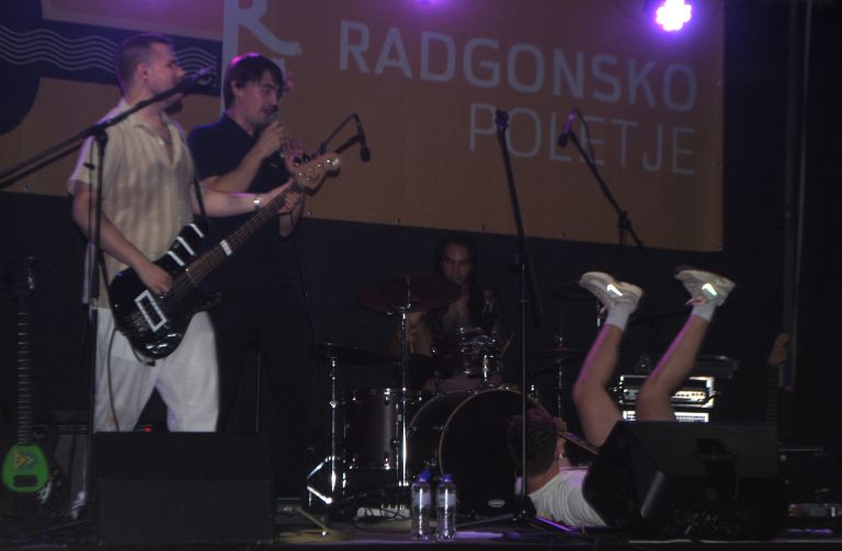 radgonsko-poletje, dchymnyz