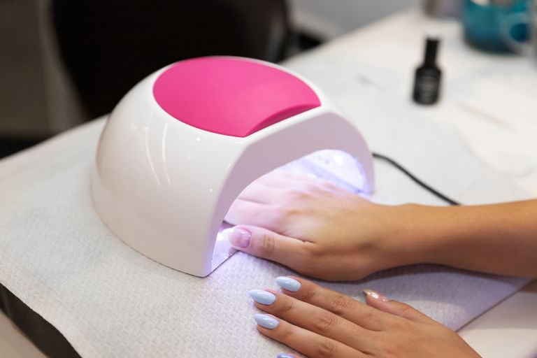 UV- ali LED lučka