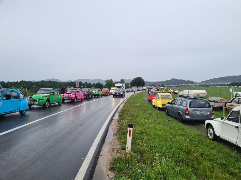 citroen postojna.jpg