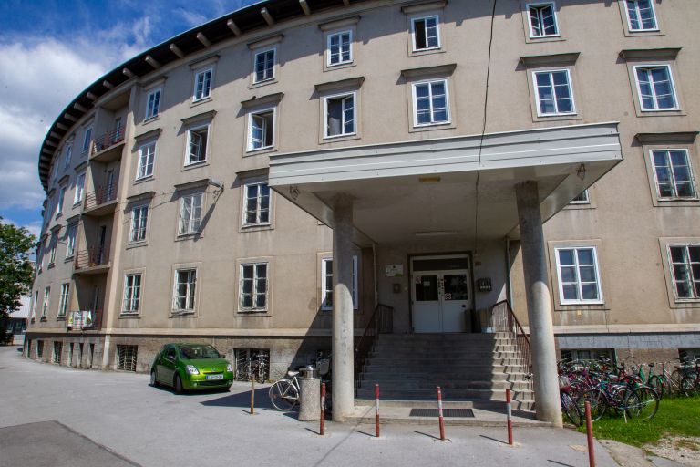 študentski dom akademski kolegij.jpg