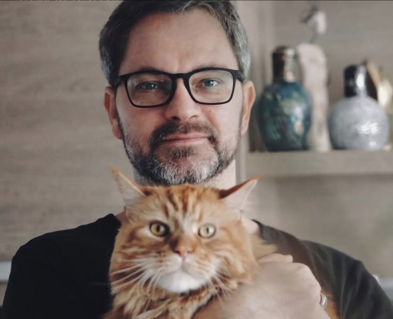 jurij zrnec.jpg