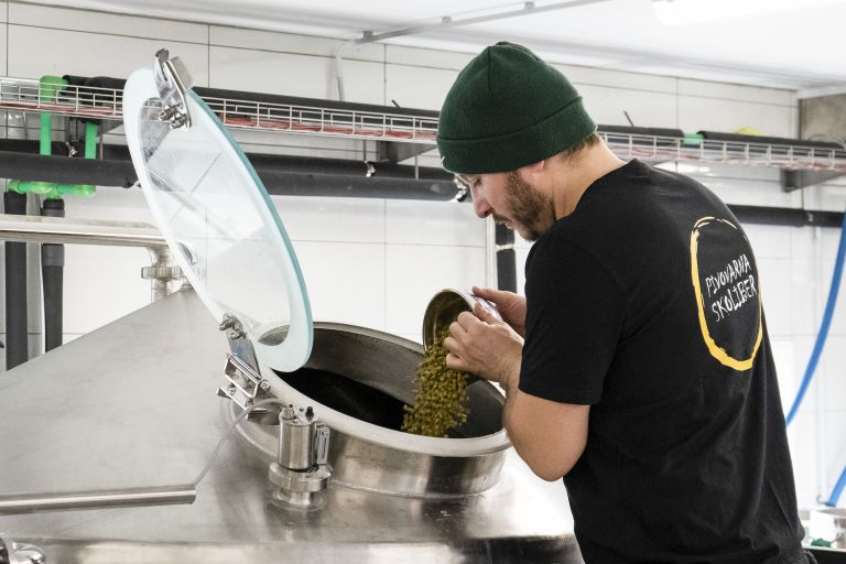 mv-pivo skoliber2.JPG