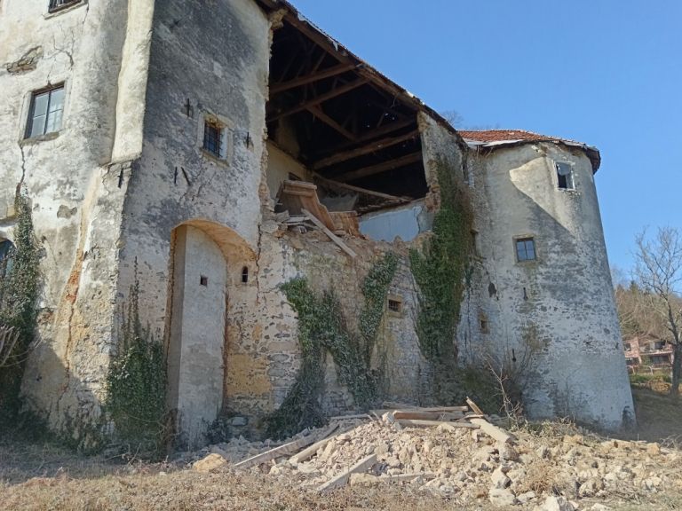 grad škrljevo.jpg