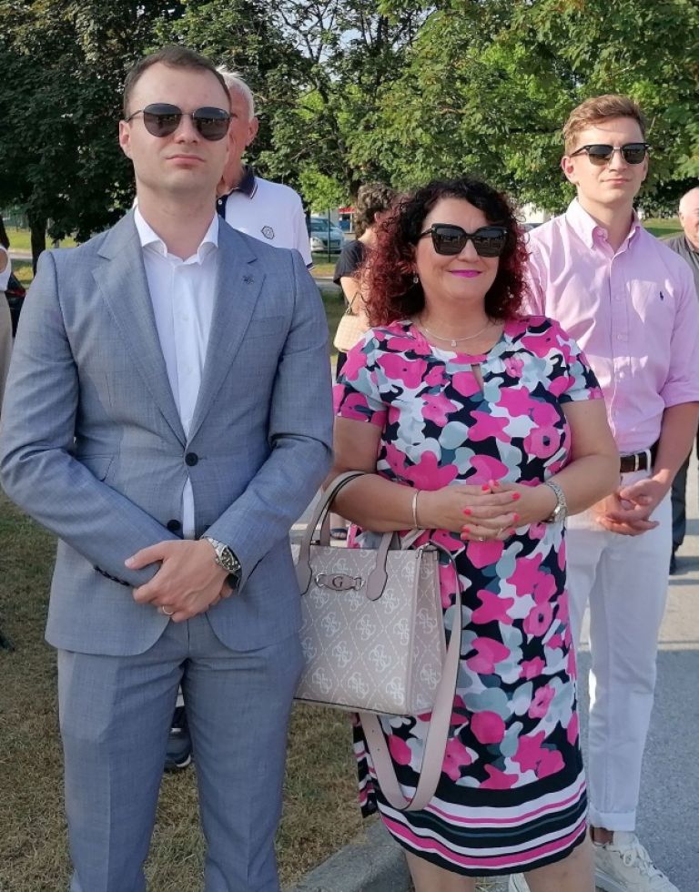 d28_druzabnahribarjevi.jpg