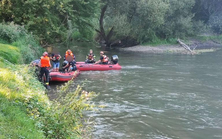 intervencija, reka-mura, prevrnjen-coln