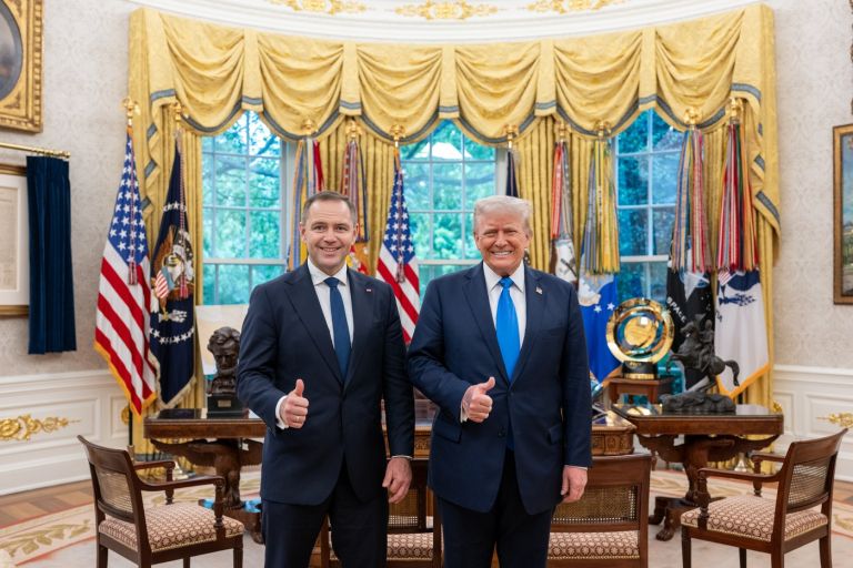 Ameriški predsednik Donald Trump Karol Nawrocki