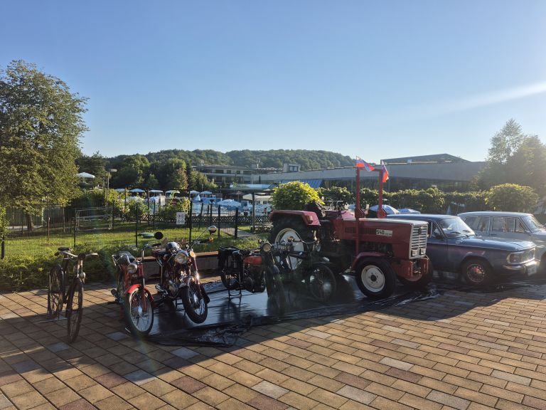 drustvo-oldtimer-stara-gora, razstava, starodobna-vozila, bioterme-mala-nedelja