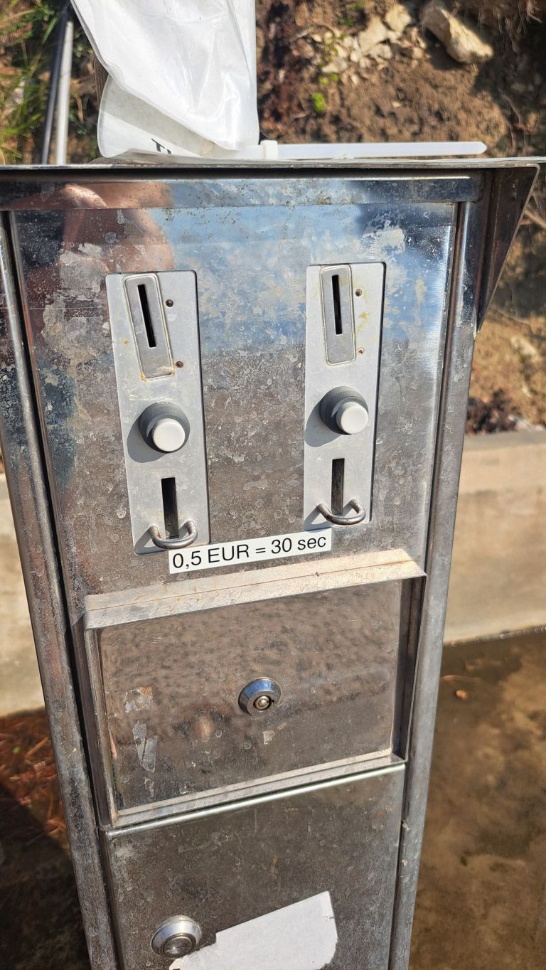 tuš, tuširanje, kačjak1.jpg