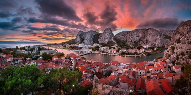 omis