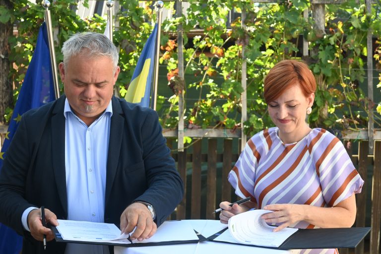 domacija-miska-kranjca, asta-vrecko, damijan-jaklin