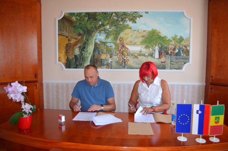 odranci, solsko-igrisce, obnova, podpis-pogodbe, marko-novak, barbara-ferencak