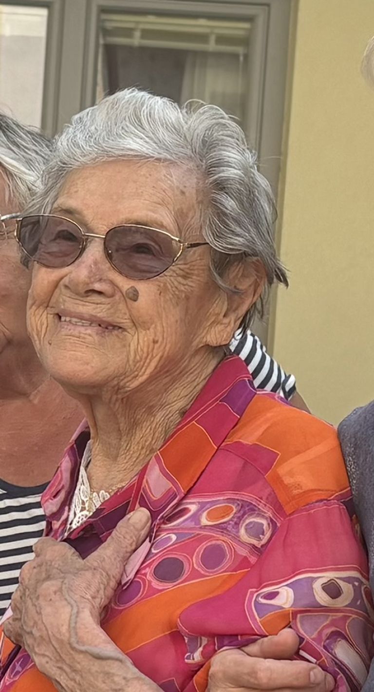 Zinka Lorger (1).jpg