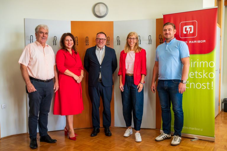 elektro-maribor, donacije, rdeci-kriz-murska-sobota, karitas