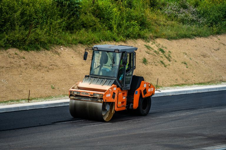 delo cesta zapora avtocesta