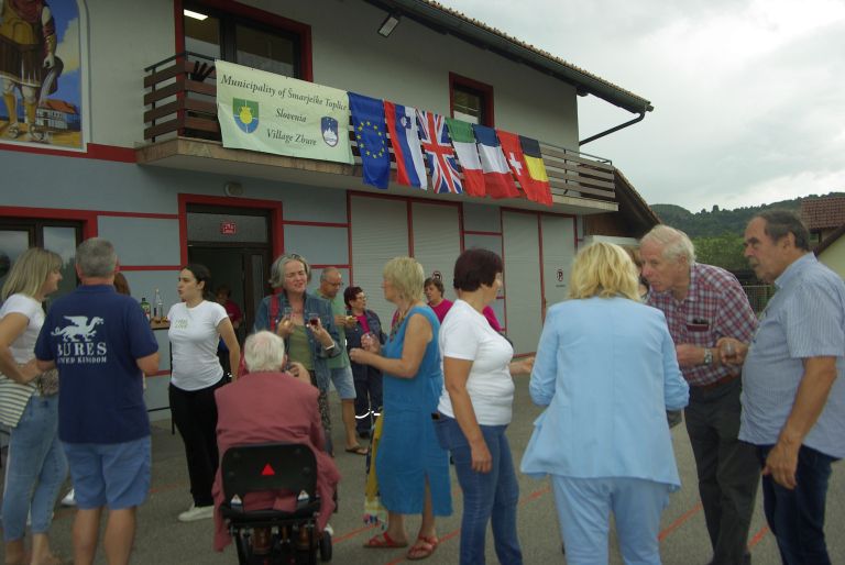 zbure, srecanje