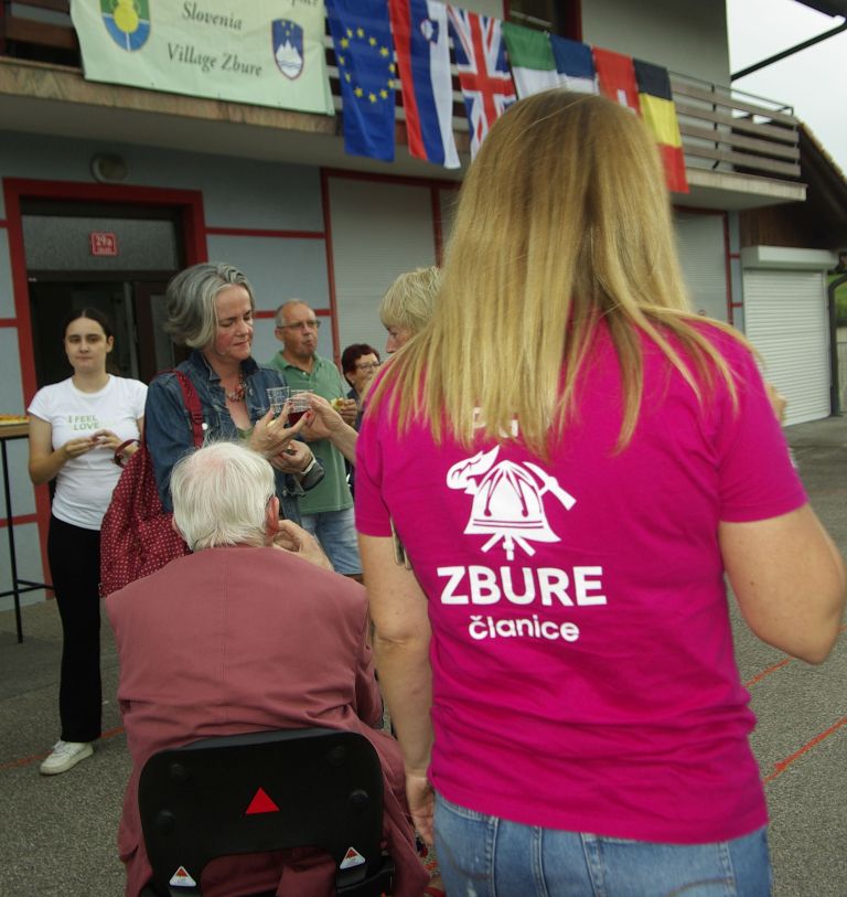 zbure, srecanje