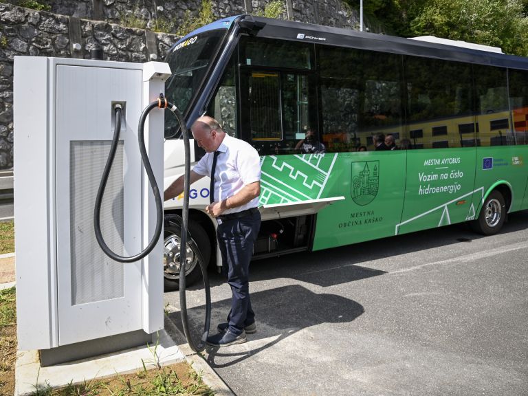 krsko, elektricni-avtobus, nomago