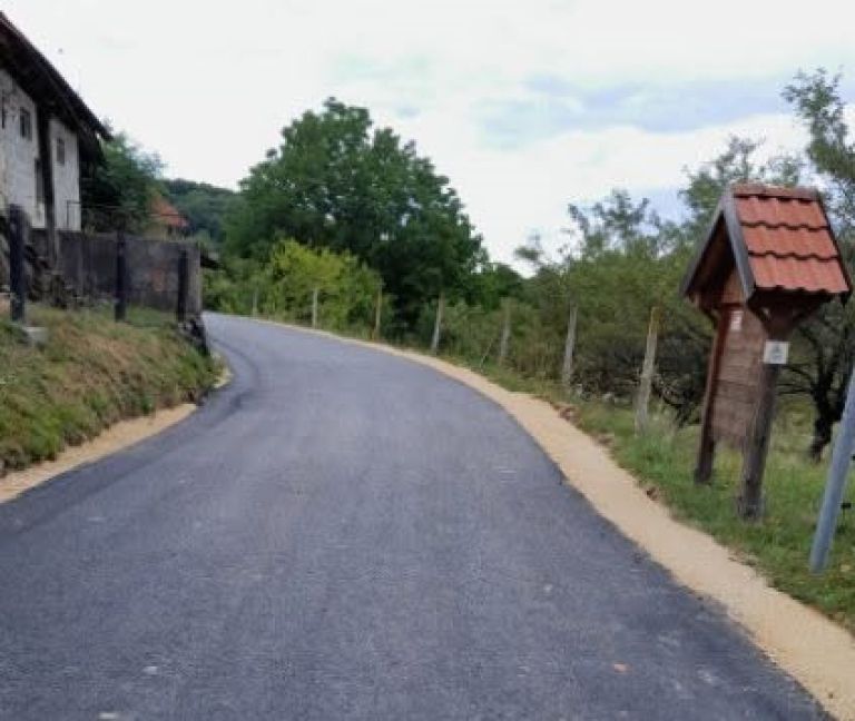 izvir-cedem, cesta