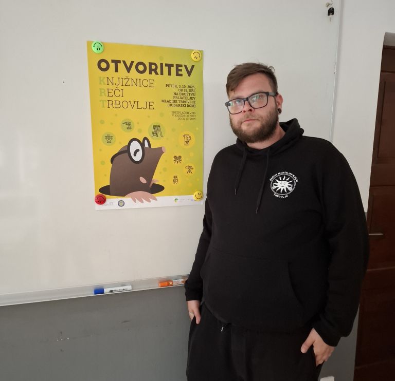 Dejan Smuk, Knjižnica reči Trbovlje.jpg