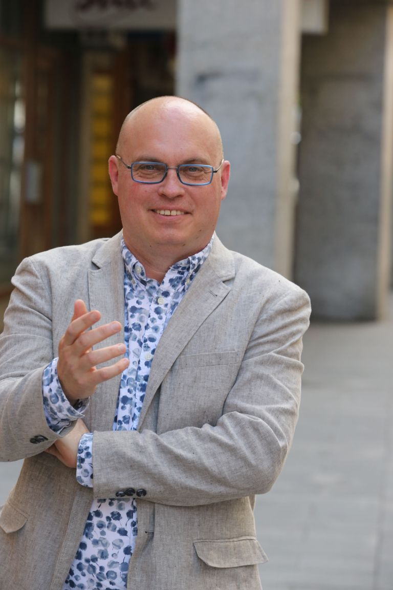 dan-podjed, zasloni, otroci, elektronske-naprave, omejitev, sola, starsi