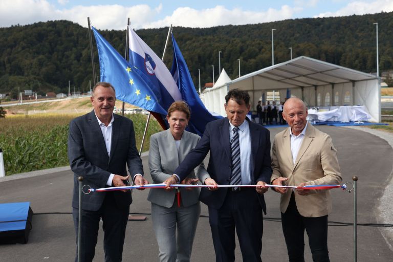 odprtje, dragomer, alenka bratušek, andrej ribič, metod ropret, miran stanovnik.jpg