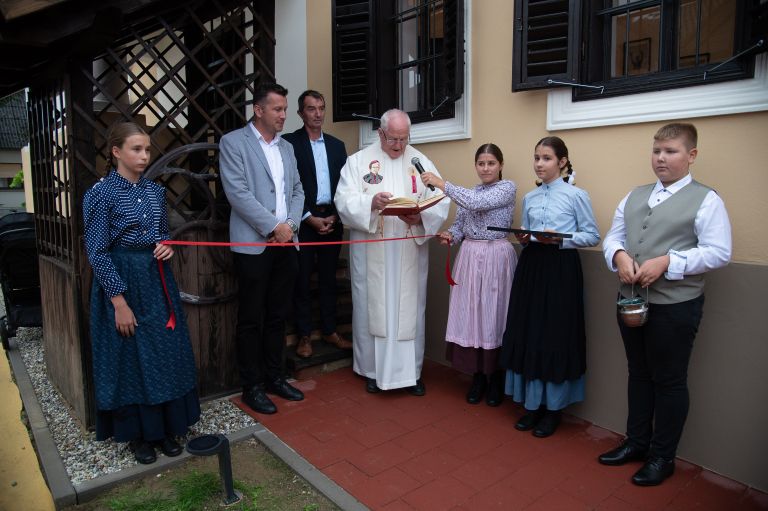 ritlopova-domačija-kobilje, revitalizacija