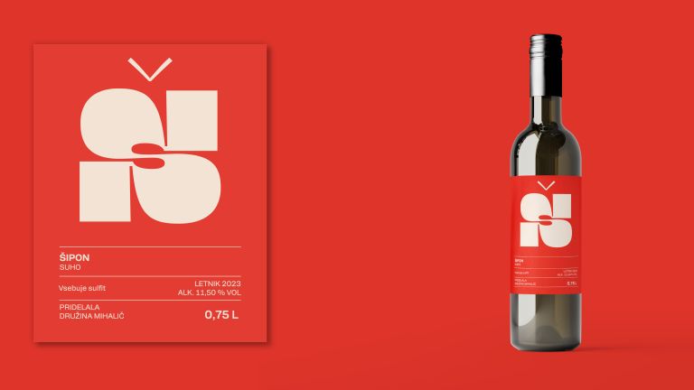 nuša-mihalič, grafična-oblikovalka