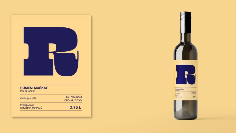 nuša-mihalič, grafična-oblikovalka