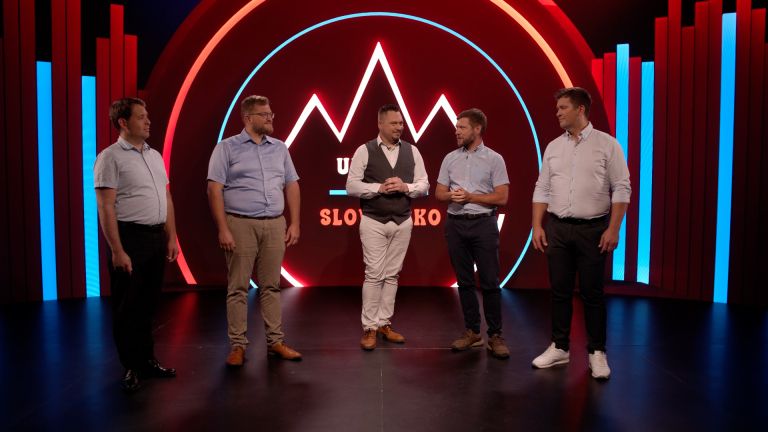 Ubrano po slovensko.je oddaja o ljudskih in avtorskih pesmih, ki bo ohranjala našo bogato glasbeno d
