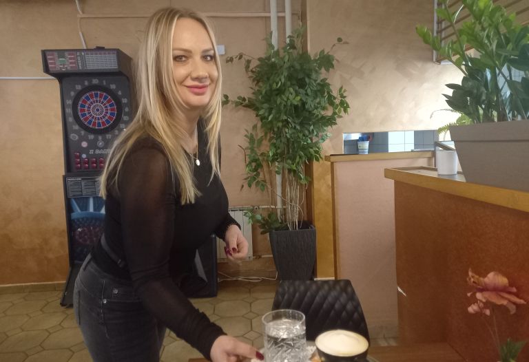 mh-ines podplatnik.jpg
