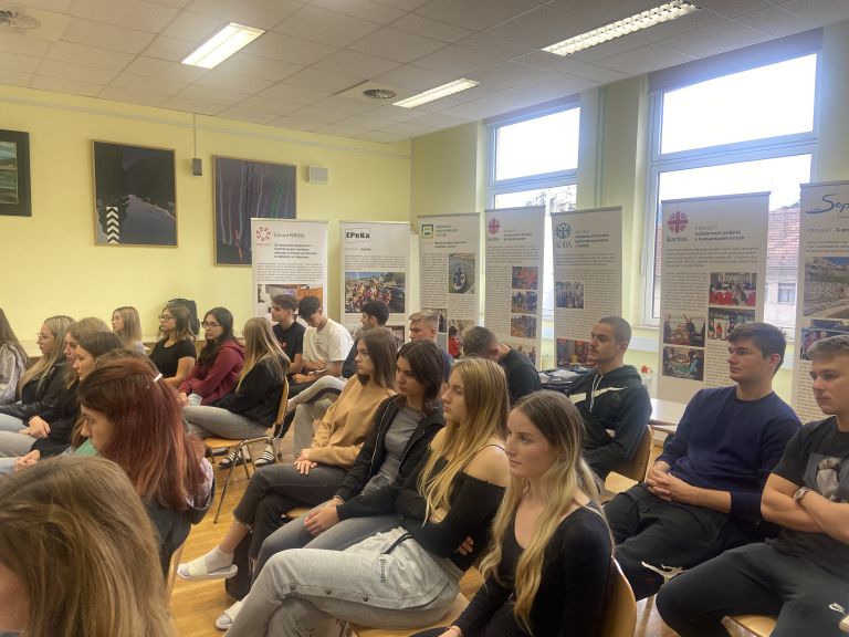 okrogla-miza, trbovlje, nvo, platforma-dloga