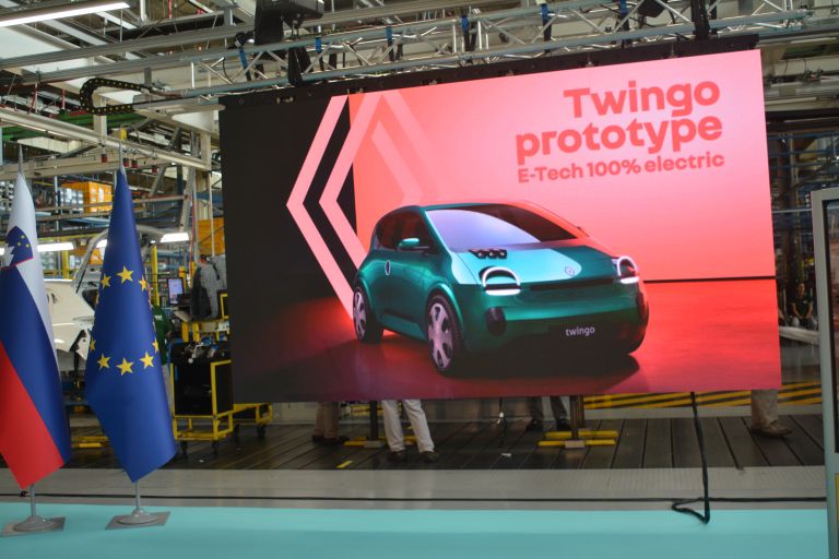 Revoz novi e twingo.JPG
