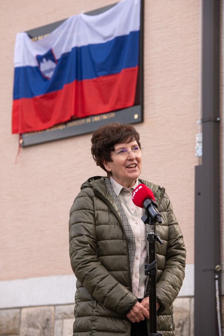 anton-vratusa, spominska-plosca, dolnji-slaveci-ustanova-dr-siftarjeva-fundacija