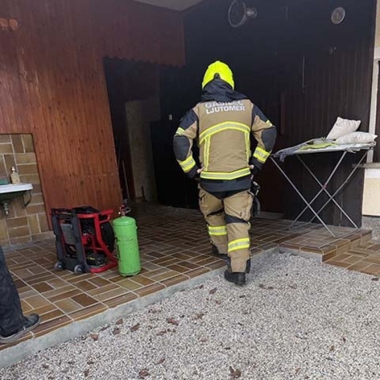 grabe-pri-ljutomeru, nesrece-z-nevarnimi-snovmi