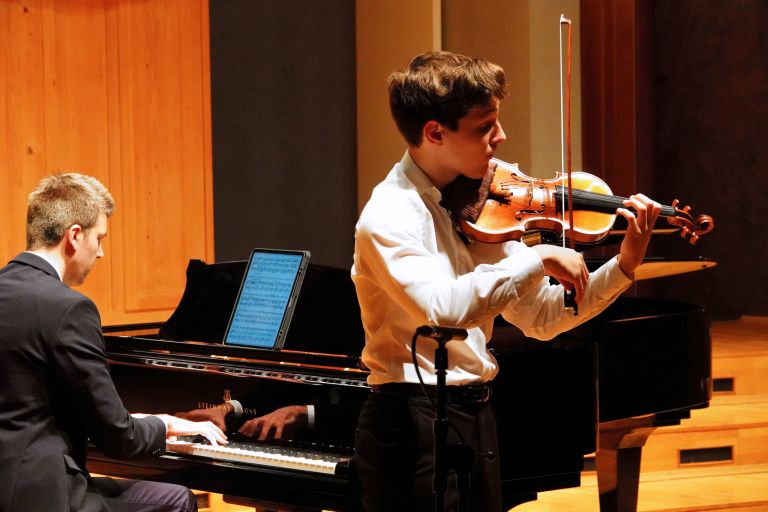 cg_violinist_stipendija_2.jpg