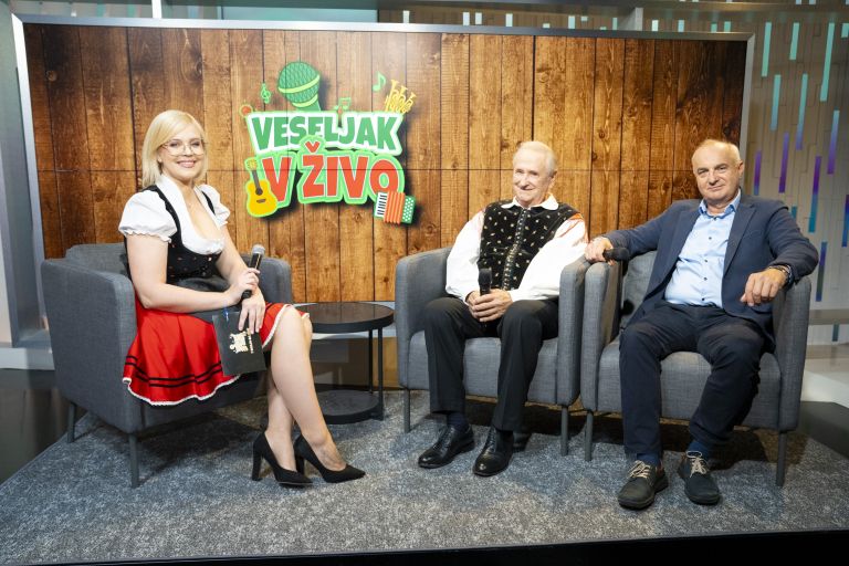Veseljak v živo.jpg