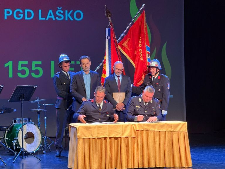 Gasilci Laško podpis.jpg