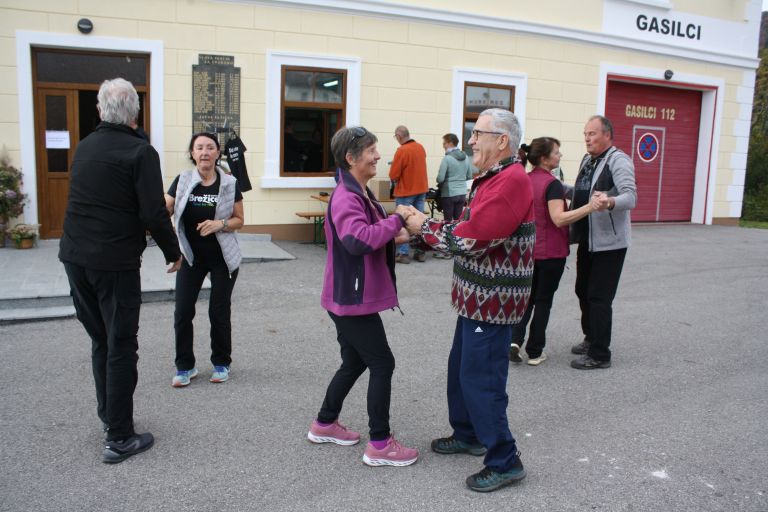 pohod-po-sromeljski-poti-vina-in-sonca-2025, anica-kranjcic, turisticno-drustvo-sromlje