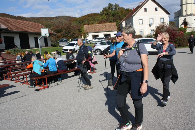 pohod-po-sromeljski-poti-vina-in-sonca-2025, anica-kranjcic, turisticno-drustvo-sromlje