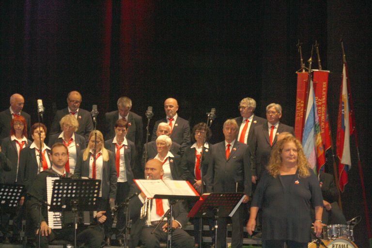 koncert-trzaskega-partizanskega-pevskega-zbora-pinko-tomazic