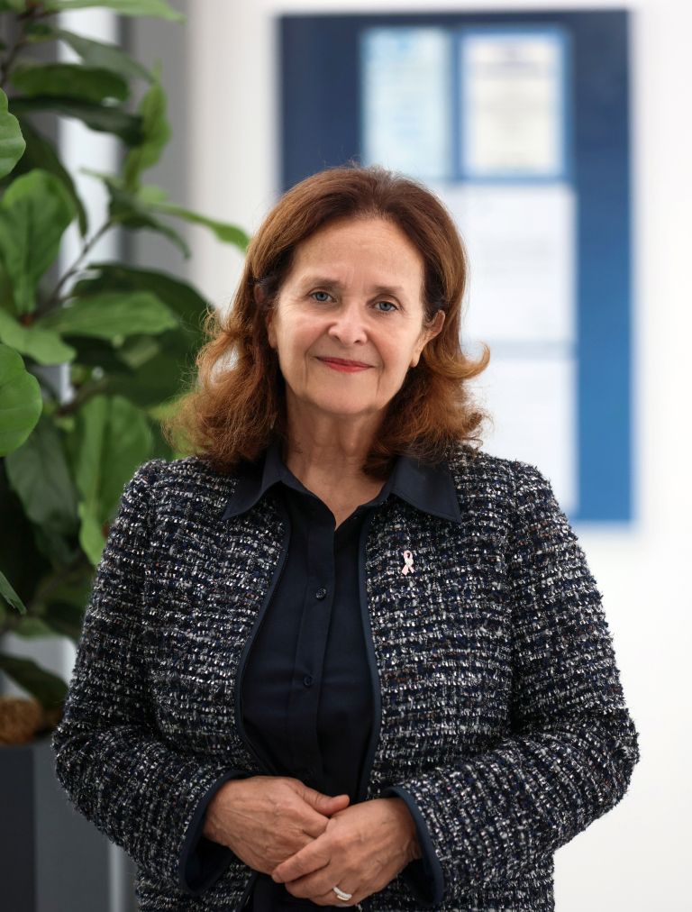 Strokovna direktorica ZD Celje, prim. Jana Govc Eržen, dr. med., specialistka družinske medicine