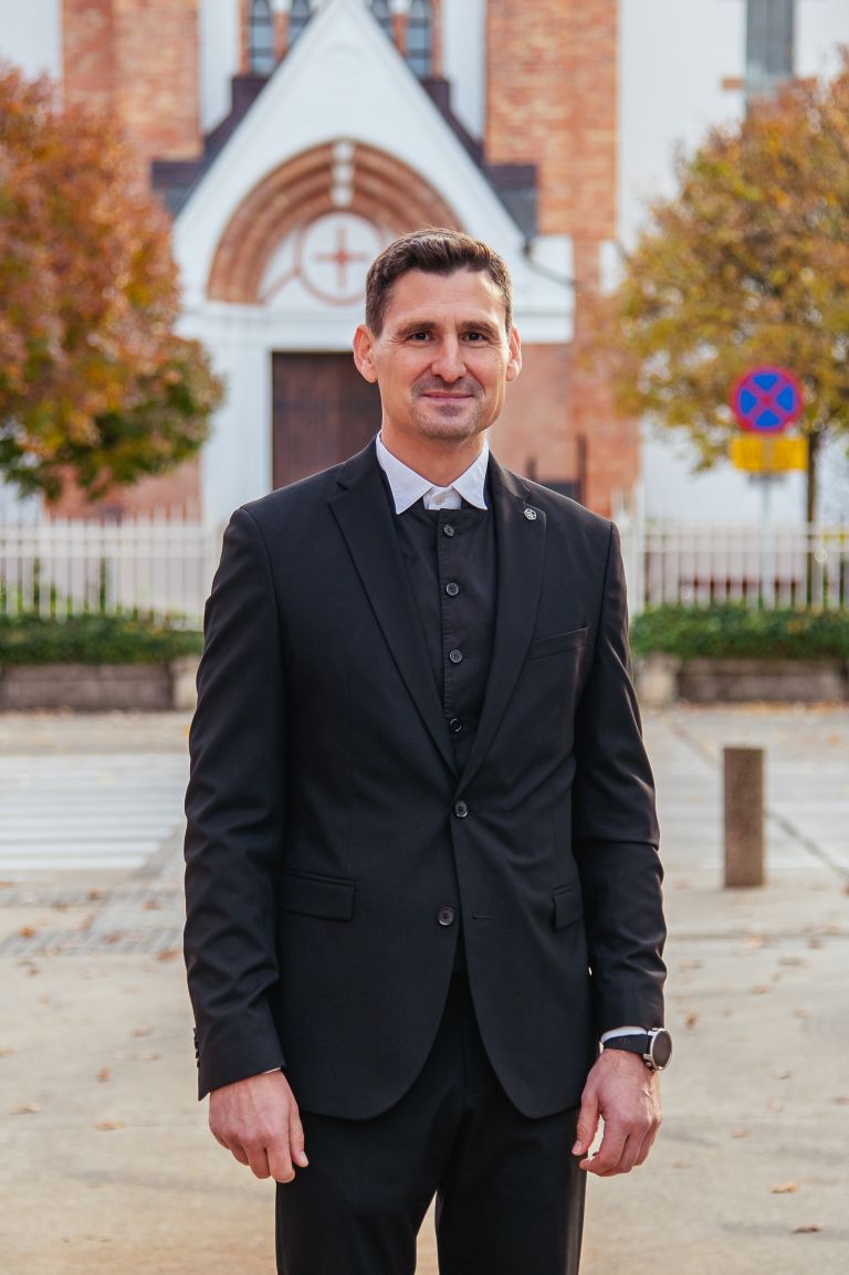 aleksander-erniša, evengeličanski-škof, evengeličanska-cerkev