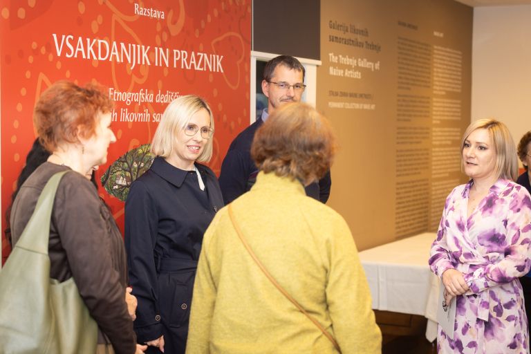 gls-trebnje, razstava-vsakdanjik-in-praznik
