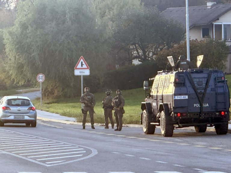 policija