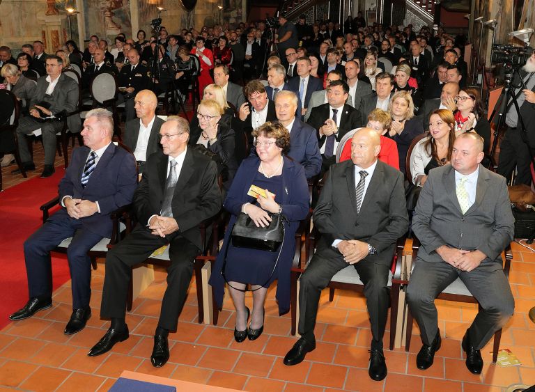 slavnostna-seja-breziskega-obcinskega-sveta-2025, borut-mokrovic, andrej-vizjak, praznik-obcine-brezice-2025