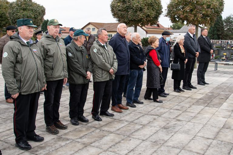 zalna-slovesnost, zalna-slovesnost-moms-pred-dnevom-spomina-na-mrtve, moms